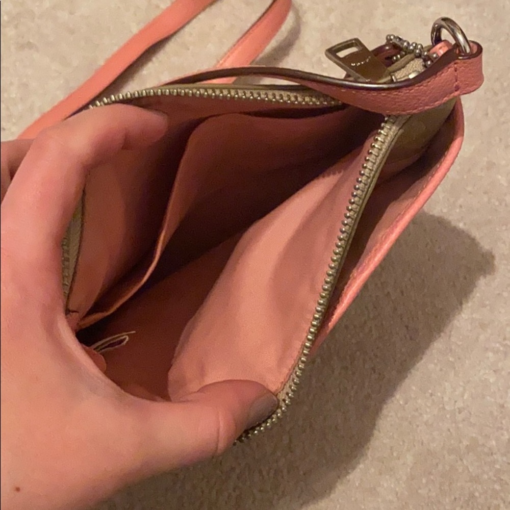 Coach purse - Picture 2 of 2